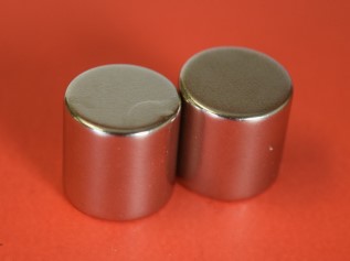 شکنندگی آهنربا 3